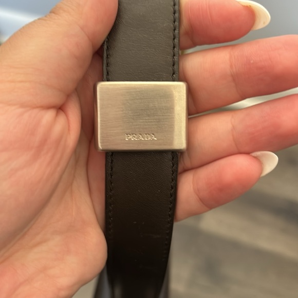 HP ✨✨ PRADA VINTAGE VERNICE LEATHER TOP HANDLE BAG - GREAT CONDITION WITH COA - Picture 4 of 9